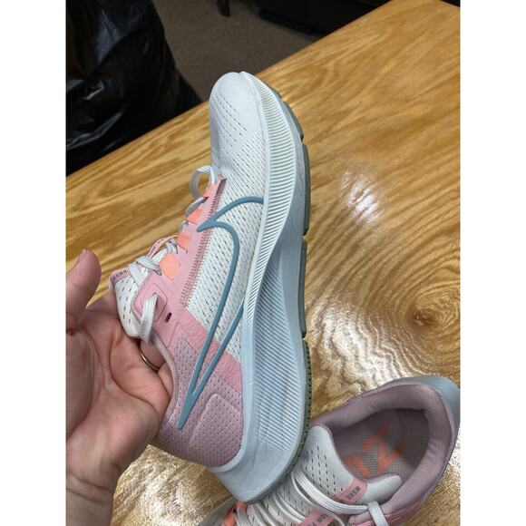 Nike Air Zoom Pegasus 38 Sneaker Women 8 White Pink Running Shoes CW7358-103 S25 - Picture 9 of 12